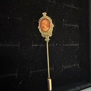 Vintage Gold Cameo Stick Pin